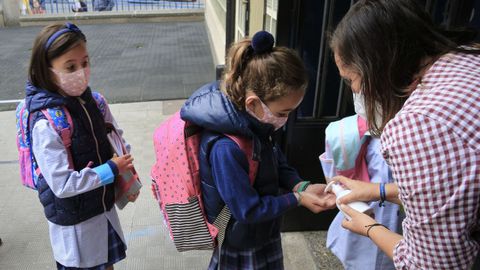 Los alumnos del Colegio San Jos, en Lugo, regresan a las aulas 