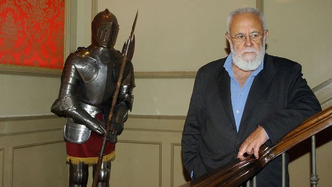 Gonzalo Su�rez en la presentaci�n de una de sus pel�culas en una foto de archivo.