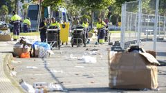 Trabajadores de la limpieza durante la Festa do Albari�o