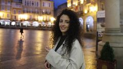 Noa Outumuro, en la plaza Mayor de Ourense