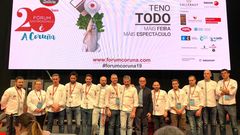 Jose Manuel Baltar, junto a miembros de la Asociaci�n Coci�a Ourense