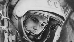 Imagen de Yuri Gagarin en el interior de la nave Vostok unos minutos antes del lanzamiento