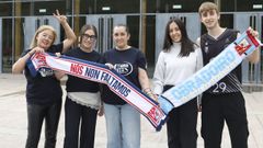 De izquierda a derecha, Maribel Penido, Mar�a Mayo, Alicia Garc�a, Noa Sabel y Gabriel Dubra, miembros de la pe�a Obrajazz