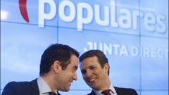 Como al final del franquismo. En su intervenci�n ante la directiva del PP, Casado compar� la situaci�n actual con las elecciones tras el franquismo. �Obligan a los espa�oles a elegir de nuevo, despu�s de cuarenta a�os, entre enfrentamiento o concordia; ruptura o reformas; radicalidad o integraci�n�, dijo.