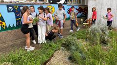 <span lang= gl >Obradoiro de plantas arom�ticos no colexio Frei Lu�s de Granada en Sarria</span>
