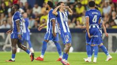 Luismi Cruz festeja su primer gol en Primera Divisi�n y el que abri� la cuenta del Deportivo frente al Villarreal