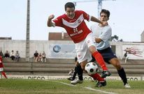 Vicente -en una imagen de archivo- marc� dos de los goles ante el Valladares.