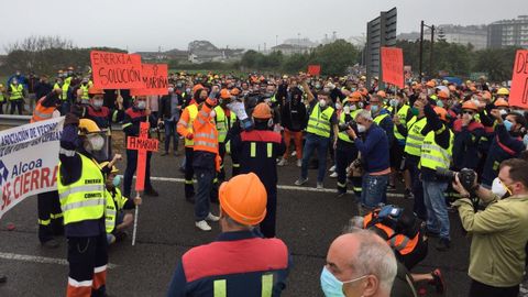 Protesta. Manifestaci�n Alcoa en Ribadeo