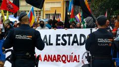 Protestas contra la monarqu�a y en favor de la vivienda coinciden en la entrega de los Premios Princesa