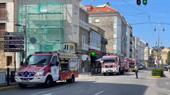 Efectivos movilizados por el incendio registrado en el asador MasBatea de A Pobra este mi�rcoles