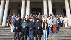 Minuto de silencio ante la Subdelegaci�n del Gobierno en Pontevedra