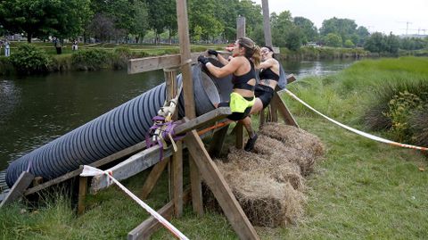 Pruebas de la Gladiator Race en la isla de las esculturas de Pontevedra