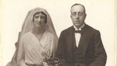 Otero Pedrayo y Dona Fita el d�a de su boda en 1923