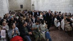 Los cantantes del cuarteto, entrando en el recinto del concierto