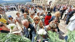 Las fotos de la ofrenda floral de las fiestas de Monforte