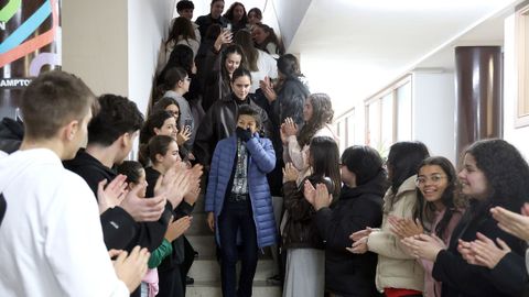 Ana Rivas durante la sorpresa que le dieron los alumnos el d�a que se jubil�