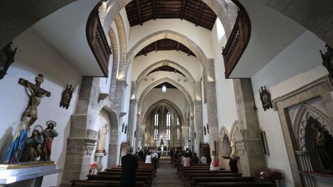 La iglesia luce en cada rincn como si no hubiesen pasado por ella sus 700 aos.