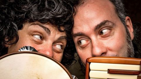 Patricia Gonz�lez Iglesias y Alex Balbuena act�an en la Casa-Museo Manuel Mar�a.