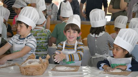 Los ni�os son los grandes protagonistas en la Festa do Pan de Carral. 