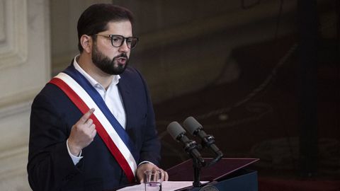 Boric, durante su discurso tras la entrega del texto constitucional que los chilenos votar�n el 4 de septiembre