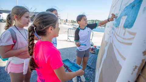 Un mural a favor del medio marino en Portonovo