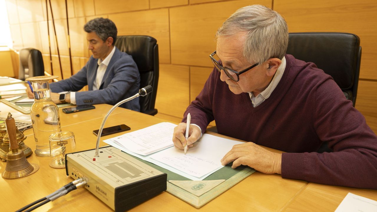 Carballo exprime su remanente con examen de nuevas partidas de gasto