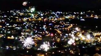 Imagen de la noche de Fin de A�o desde el alto de O Meixoeiro