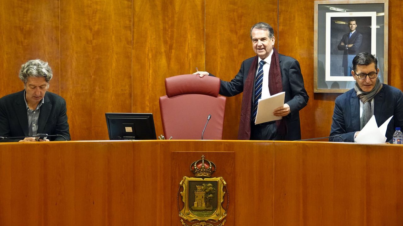 Caballero es el alcalde mejor valorado de Galicia con un 6,8 de nota