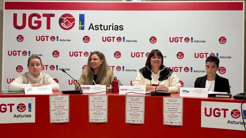 La esponsable de Escuelas Infantilesde CSIF Laura Gonz�lez; la responsable de Escuelas Infantiles de CCOO, Tania Alonso; la responsable de Escuelas Infantiles de UGT, Laura P�rez; la Coordinadora de Escuelas Infantiles, USIPA-SAIF, Leticia Celorio.