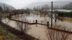 Inundaciones al desbordarse el r�o Nal�n en Las Inmediaciones de Laviana(Asturias)