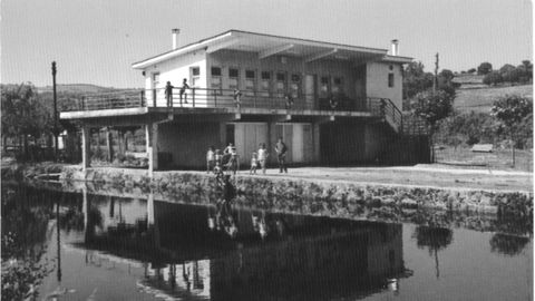 Imagen antigua de lo que fue la playa fluvial de O Chanto