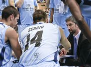 El Breog�n, durante un tiempo muerto del partido disputado el viernes en el Pazo. 