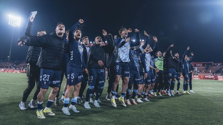 Los c�lticos celebraron por todo lo alto el sexto triunfo a domicilio en la liga