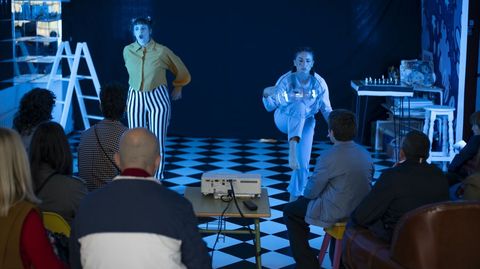 Un momento de Alicia wants to