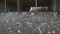 En una imagen de archivo, jeringuillas acumuladas en un paso inferior cercano al Banco do Pobre al que acuden habitualmente toxic�manos para consumir hero�na