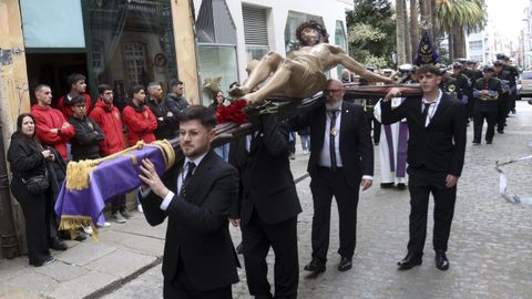 El traslado del Cristo, a su paso por la calle Real