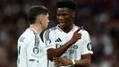 Fede Valverde y Aurelien Tchouam�ni durante un partido del Real Madrid