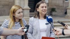 Alba Iglesias y Natalia Gonzlez, tras la presentacin de las enmiendas a los presupuestos