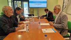 Reunin del alcalde de Lugo conlaAsociacin de Empresarios de O Ceao-As Gndaras.