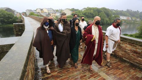 Romanos e castrexos deron o pistoletazo de sada  festa