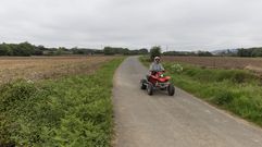 En la imagen, una zona de Tor�s, con el l�mite con Lest�n muy cerca, donde se pensaba en construir el aeropuerto herculino en los a�os cuarenta. Los lugares de Mir�n o de Vilasuso, entre otros, quedan a escasa distancia. Una inspecci�n de autoridades y t�cnicos en julio el 46 descart� ese lugar por las distancia, excavaciones o expropiaciones, pero a�n tuvo partidarios. 