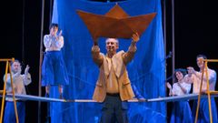 Ibuprofeno Teatro representa �Reconversi�n�, que se podr� ver en Cedeira, Negreira, Outes y Santiago.