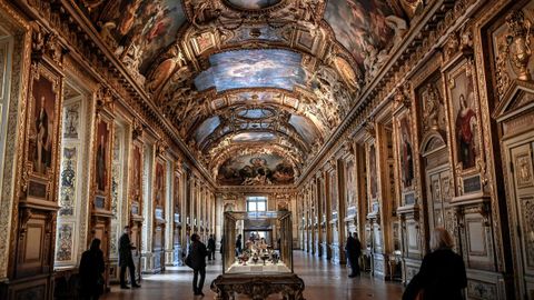 Foto de archivo de la galería Apolo en el museo del Louvre, donde se produjo el robo