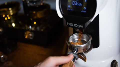 El tiempo de tueste del café oscila entre los 9 y 15 minutos, dependiendo de la variedad