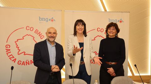 N�stor Rego, Ana Pont�n y Carme da Silva.