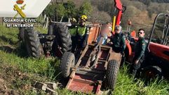 Estado en que qued� el tractor siniestrado este s�bado en Vilaboa
