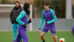 Carballo en un entrenamiento con el Valladolid Promesas a comienzos de febrero.
