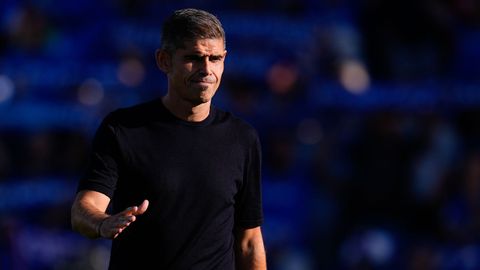 El t�cnico Antonio Hidalgo, durante el partido del Deportivo en el Coliseum de Getafe.