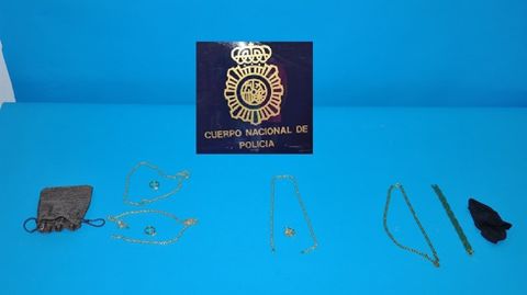 Joyas robadas.Joyas robadas