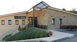 Fachada de la residencia San Antonio de Beariz